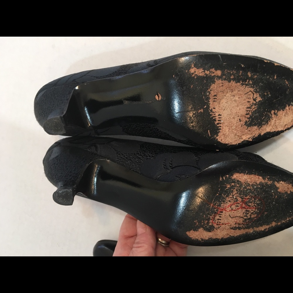 Stuart Weitzman Brocade Heels - Picture 12 of 16